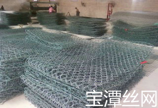 雷诺护垫